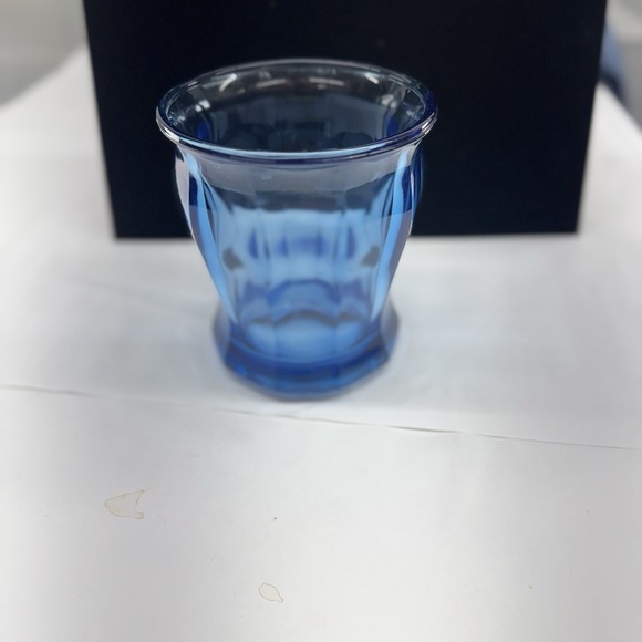Other - ICE BLUE 5 IN. WIDE 6 IN. TALL GLASS VASE !! Indiana Glass? Heavy Vintage